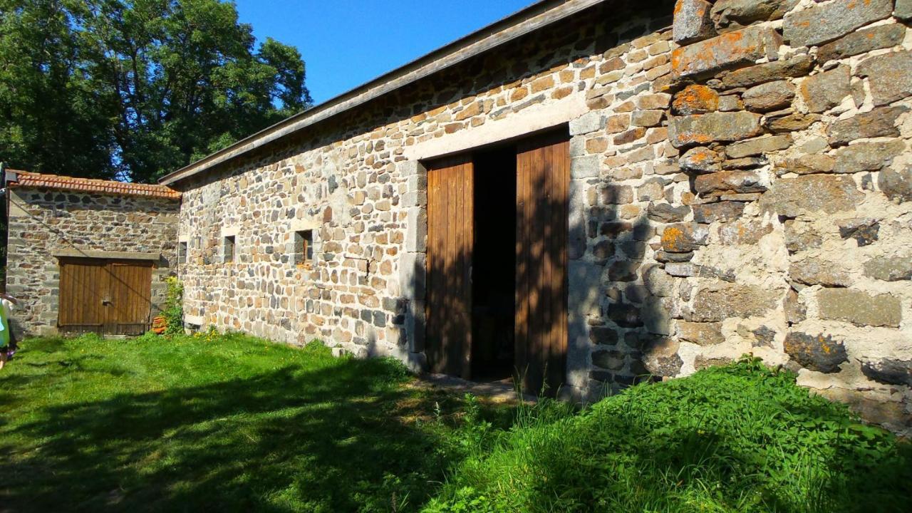 Maison De Famille Au Plateau Du Mezenc Les Vastres Bagian luar foto
